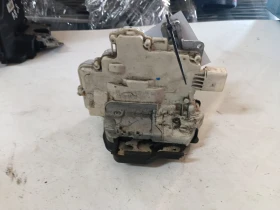 ����� �� �������� �� ����� (����� �����) 8E0839016AA Audi A4