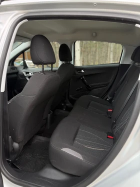 Peugeot 208, снимка 13