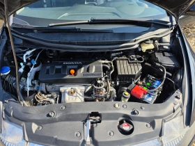 Honda Civic 1.8i Navigation Automatic , снимка 15