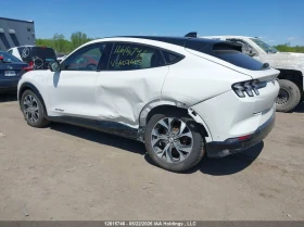 Ford Mustang Mach-E Premium AWD, снимка 3
