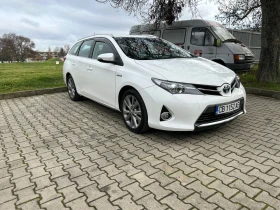 Toyota Auris 1, 8, снимка 2