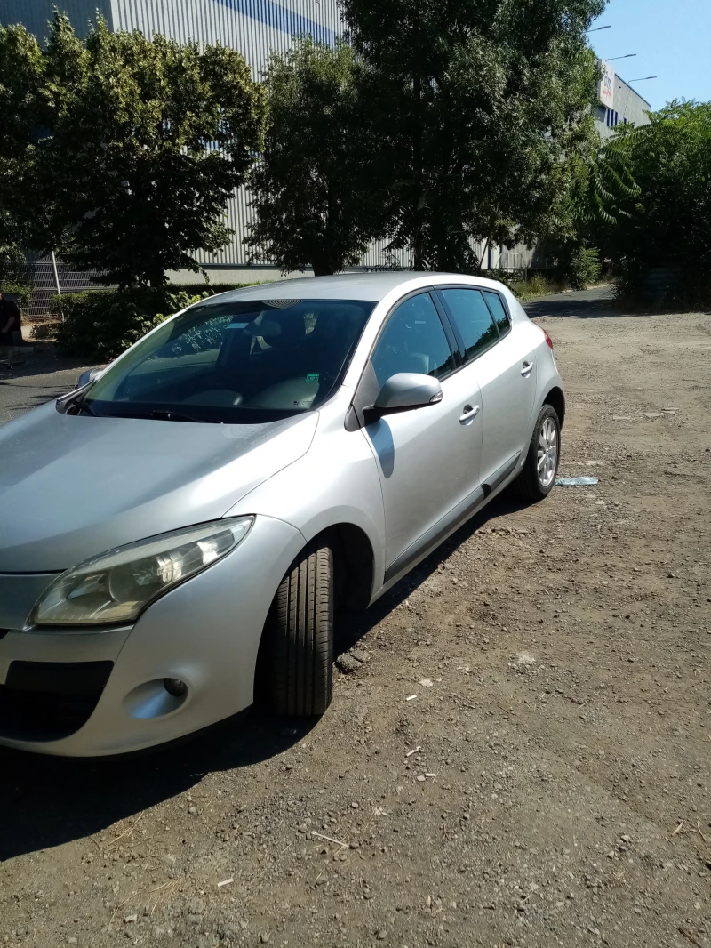 Renault Megane, снимка 2 - Автомобили и джипове - 43031428