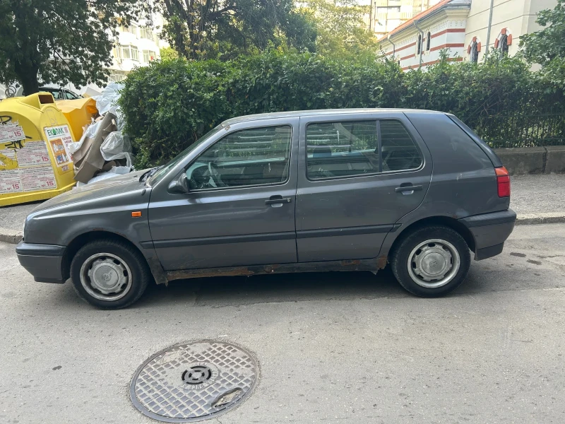 VW Golf Golf 3 1.8 benzin, снимка 3 - Автомобили и джипове - 47399504