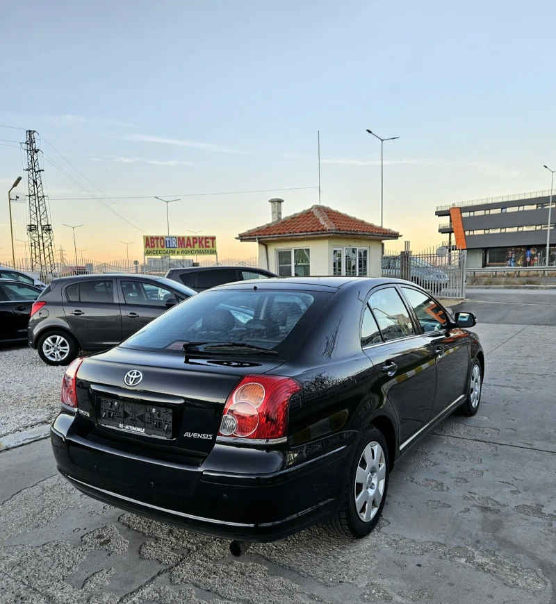 Toyota Avensis Капарирана , снимка 4 - Автомобили и джипове - 48371023