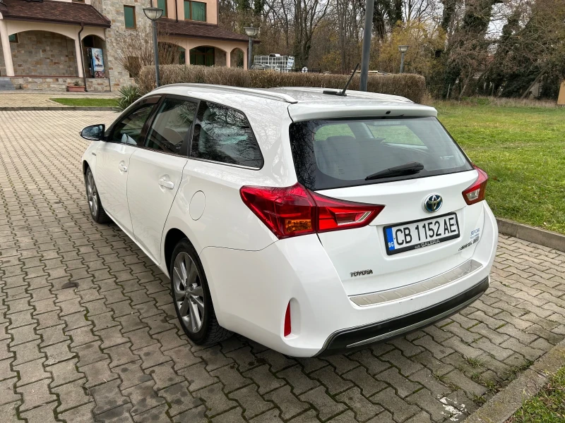 Toyota Auris 1, 8, снимка 4 - Автомобили и джипове - 48536539