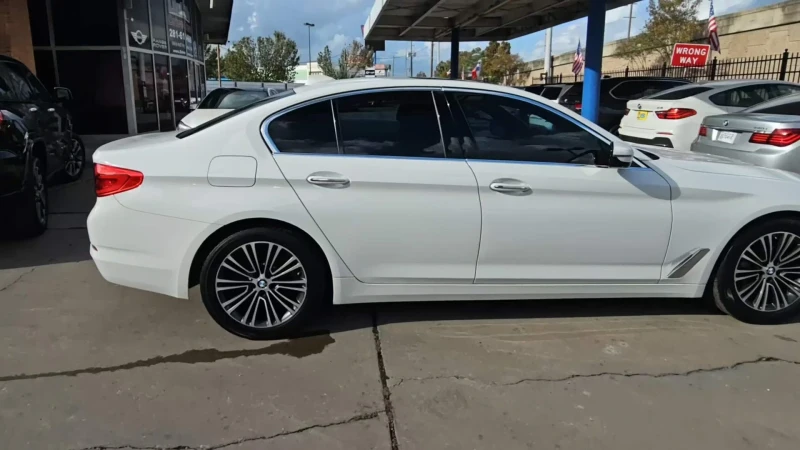 BMW 530, снимка 4 - Автомобили и джипове - 48724793