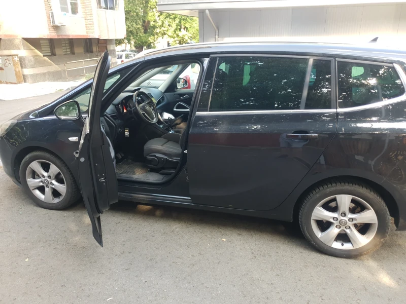 Opel Zafira, снимка 3 - Автомобили и джипове - 49223326