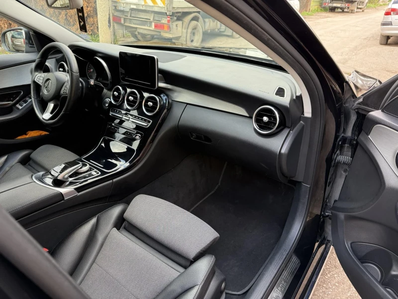 Mercedes-Benz C 220 2.2 CDI 9G tronik, снимка 9 - Автомобили и джипове - 51437944
