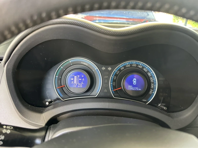 Toyota Auris, снимка 6 - Автомобили и джипове - 52289403
