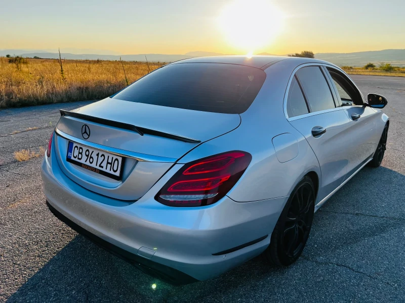 Mercedes-Benz C 300, снимка 8 - Автомобили и джипове - 52826402