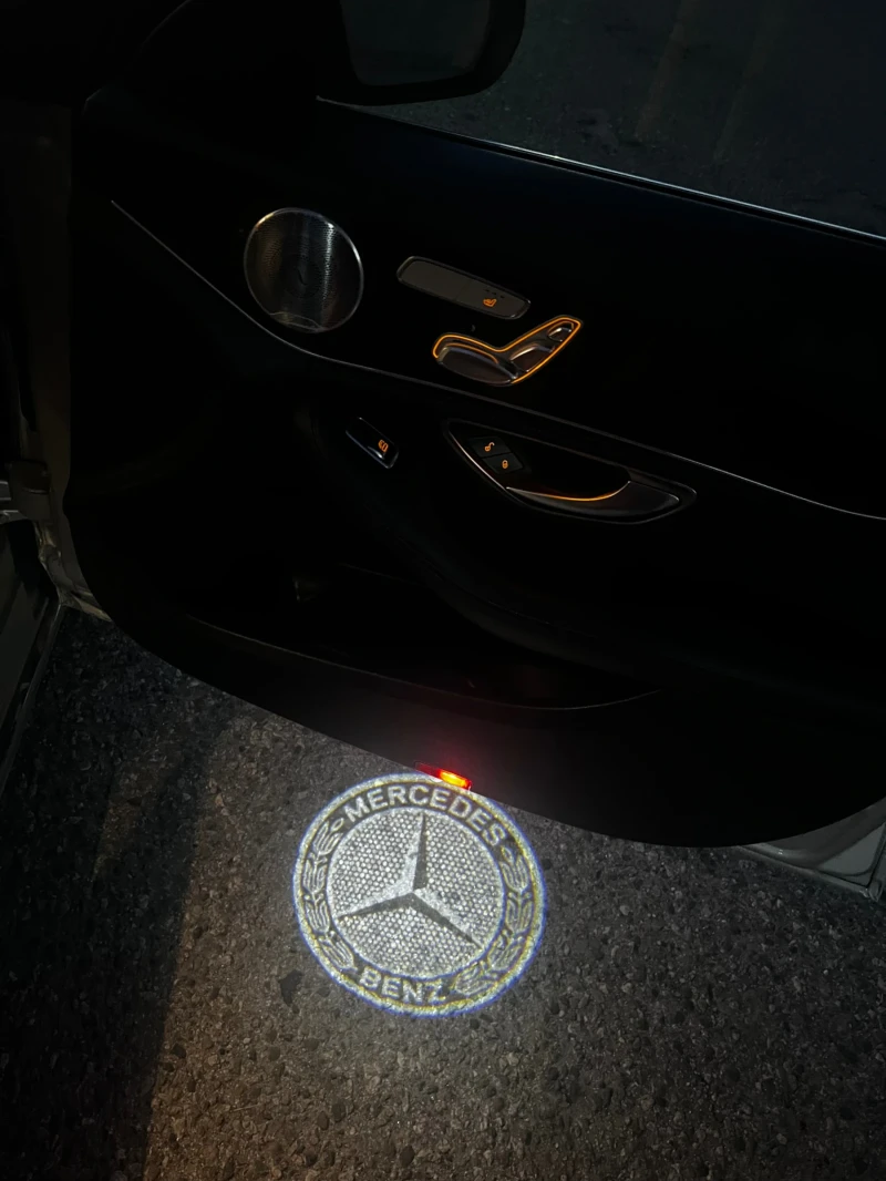 Mercedes-Benz C 300, снимка 9 - Автомобили и джипове - 52826402