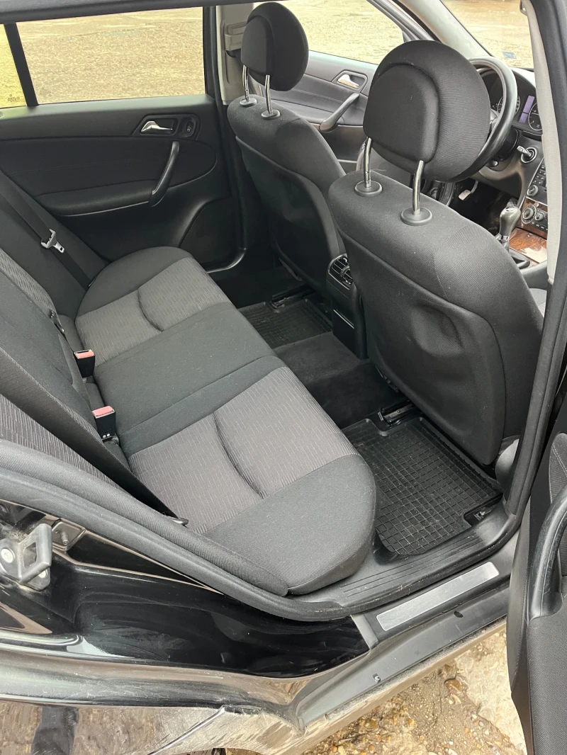 Mercedes-Benz C 200, снимка 9 - Автомобили и джипове - 53584035