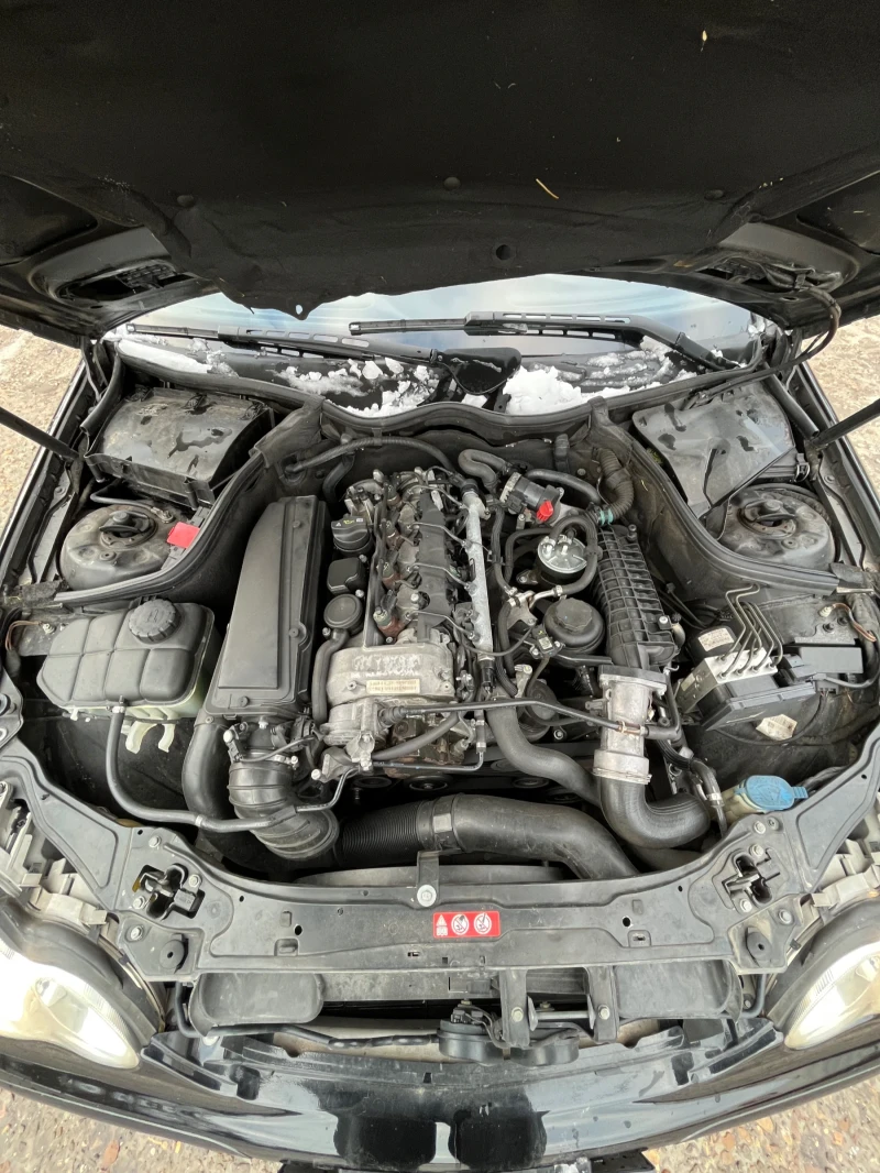 Mercedes-Benz C 200, снимка 13 - Автомобили и джипове - 53584035