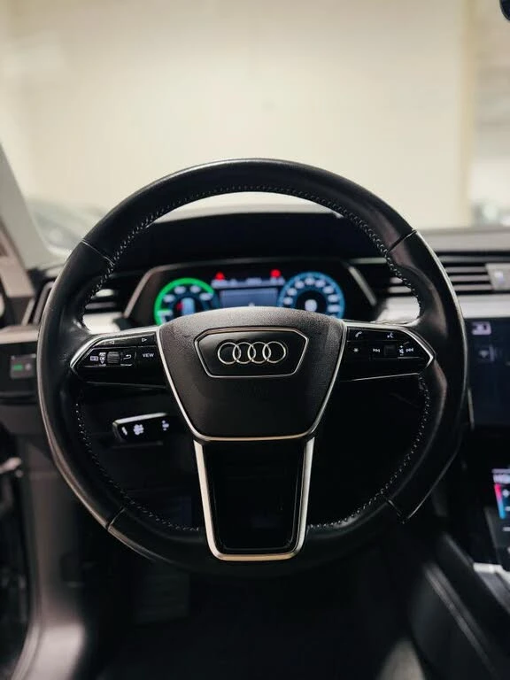 Audi E-Tron * PROGRESSIV* QUATTRO* , снимка 11 - Автомобили и джипове - 53892959