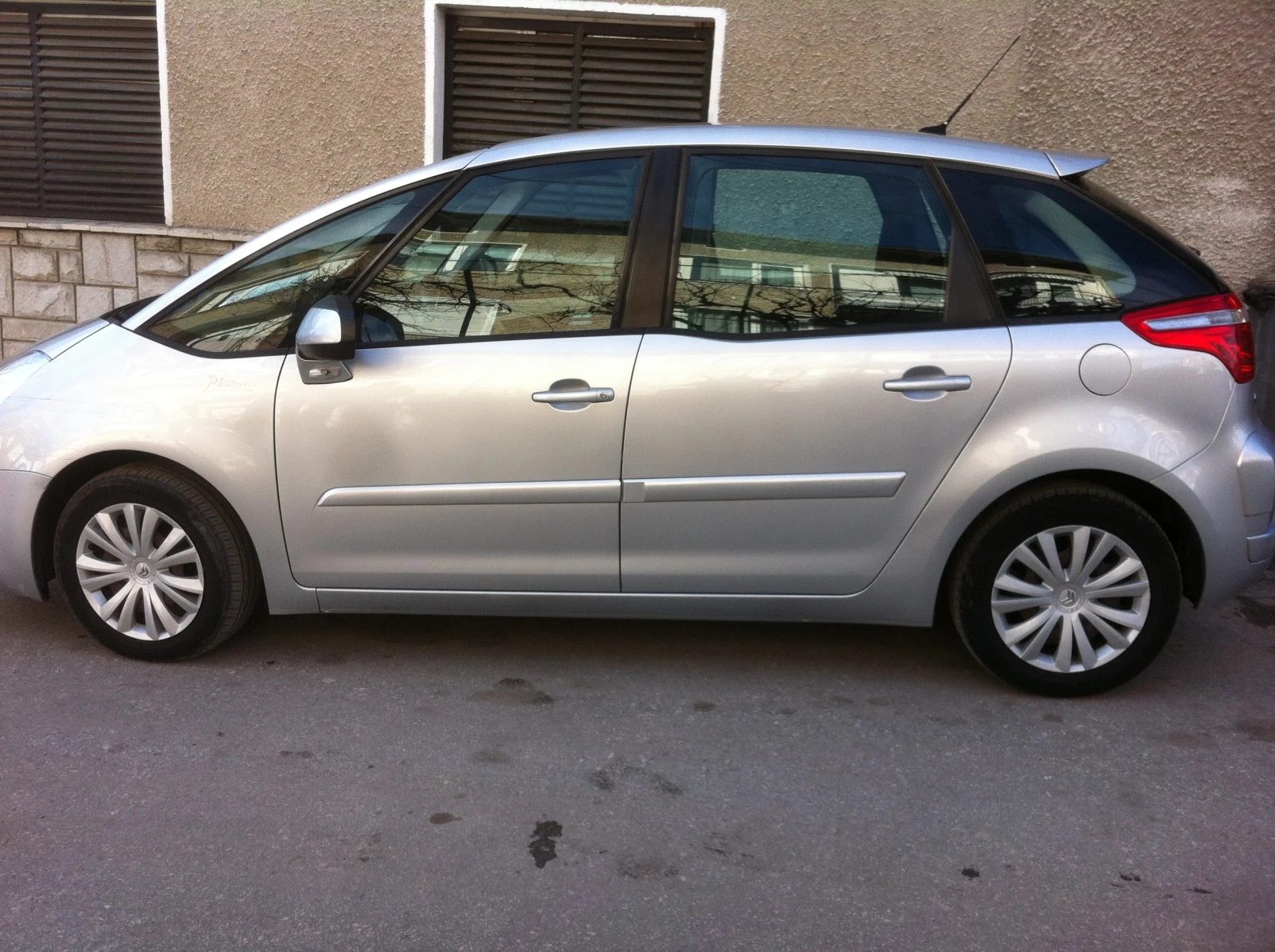 Citroen C4 Picasso 1.6 i.Benzin/Gas  - изображение 4