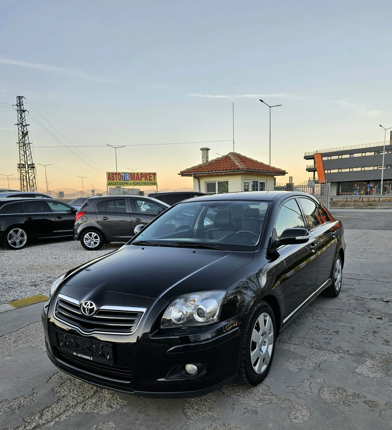 Toyota Avensis Face-lift 2.0 бензин Ксенон Парктроник  - [1] 