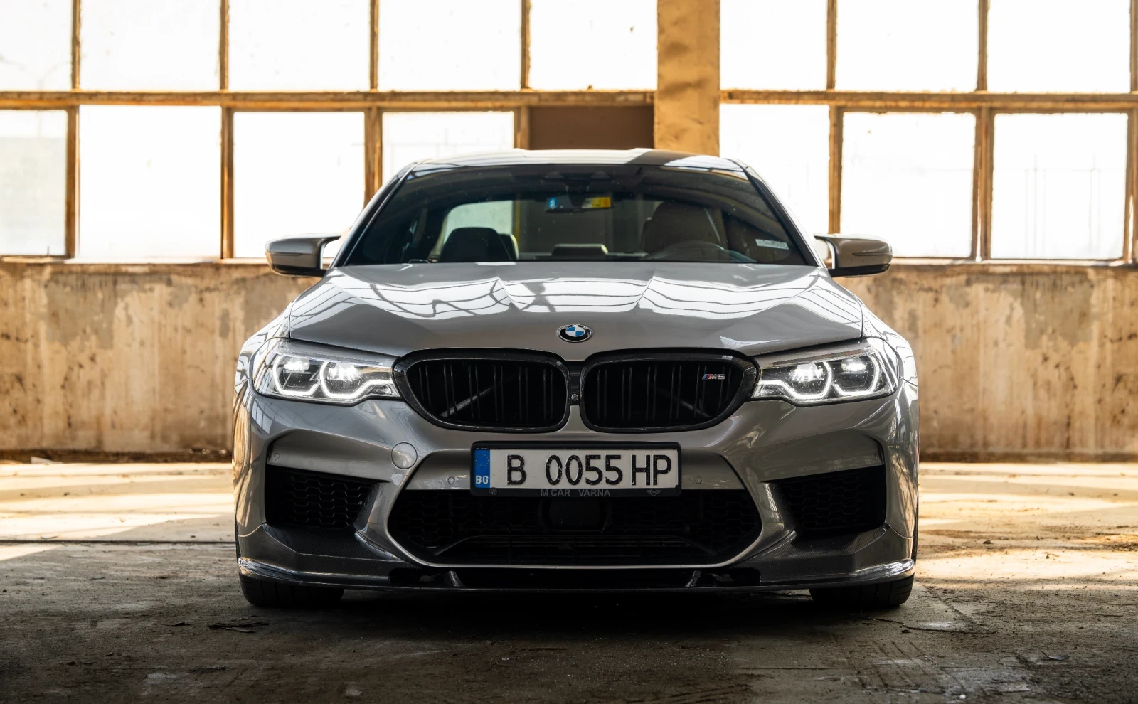 BMW M5 F90 - изображение 2