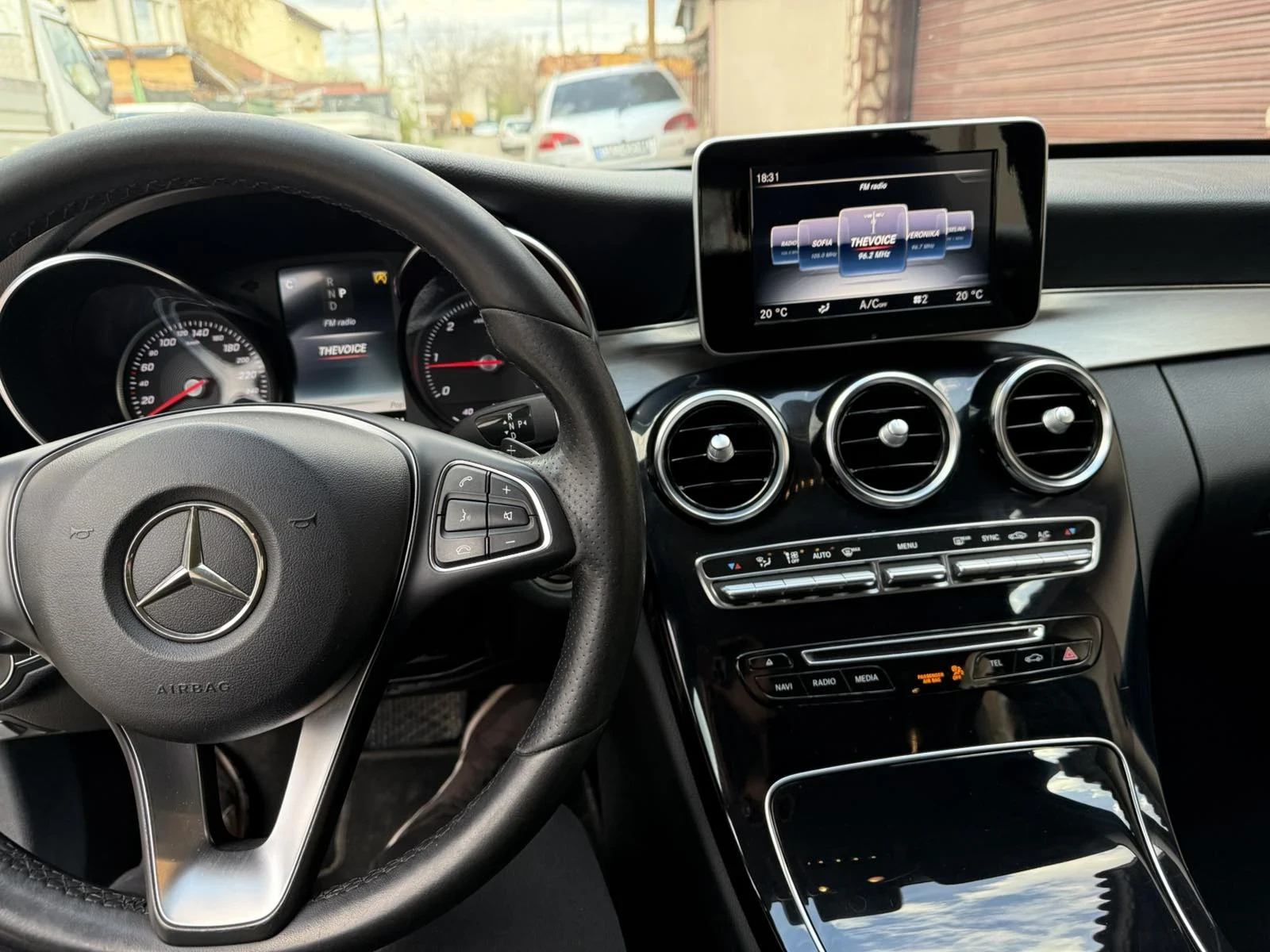 Mercedes-Benz C 220 2.2 CDI 9G tronik - изображение 3