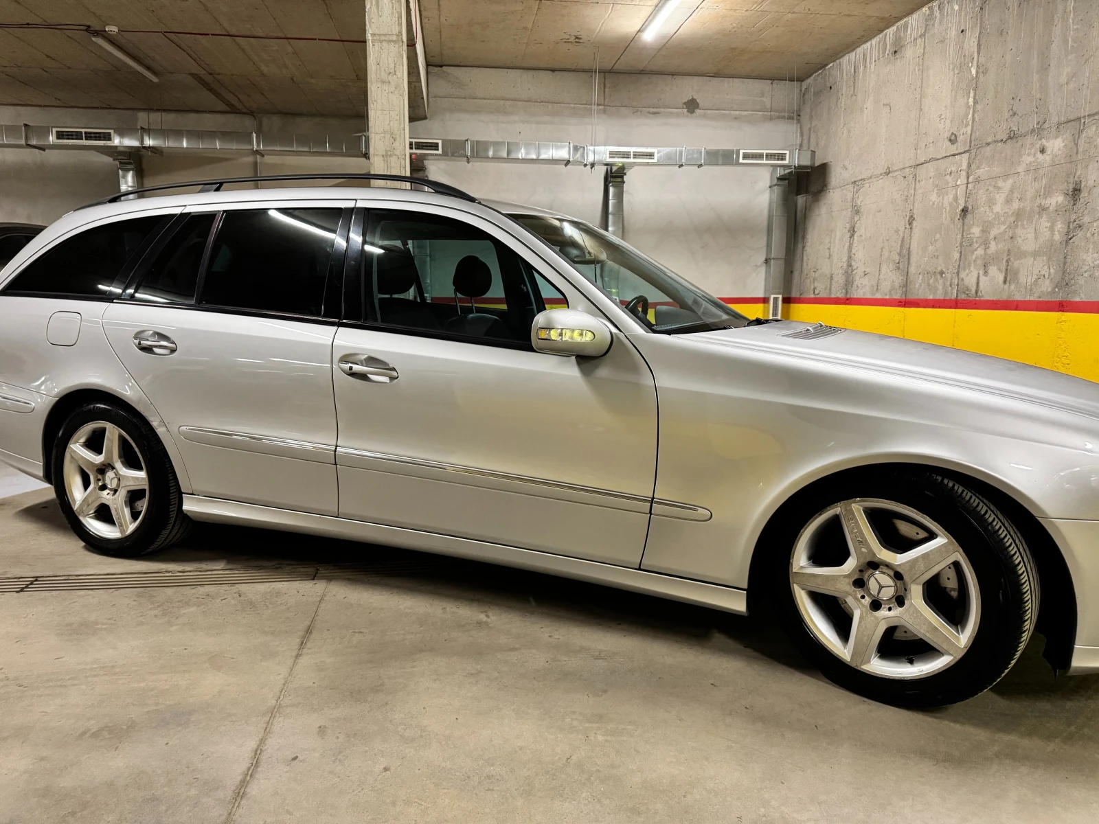 Mercedes-Benz E 500 НА ПРУЖИНИ !!! - изображение 3