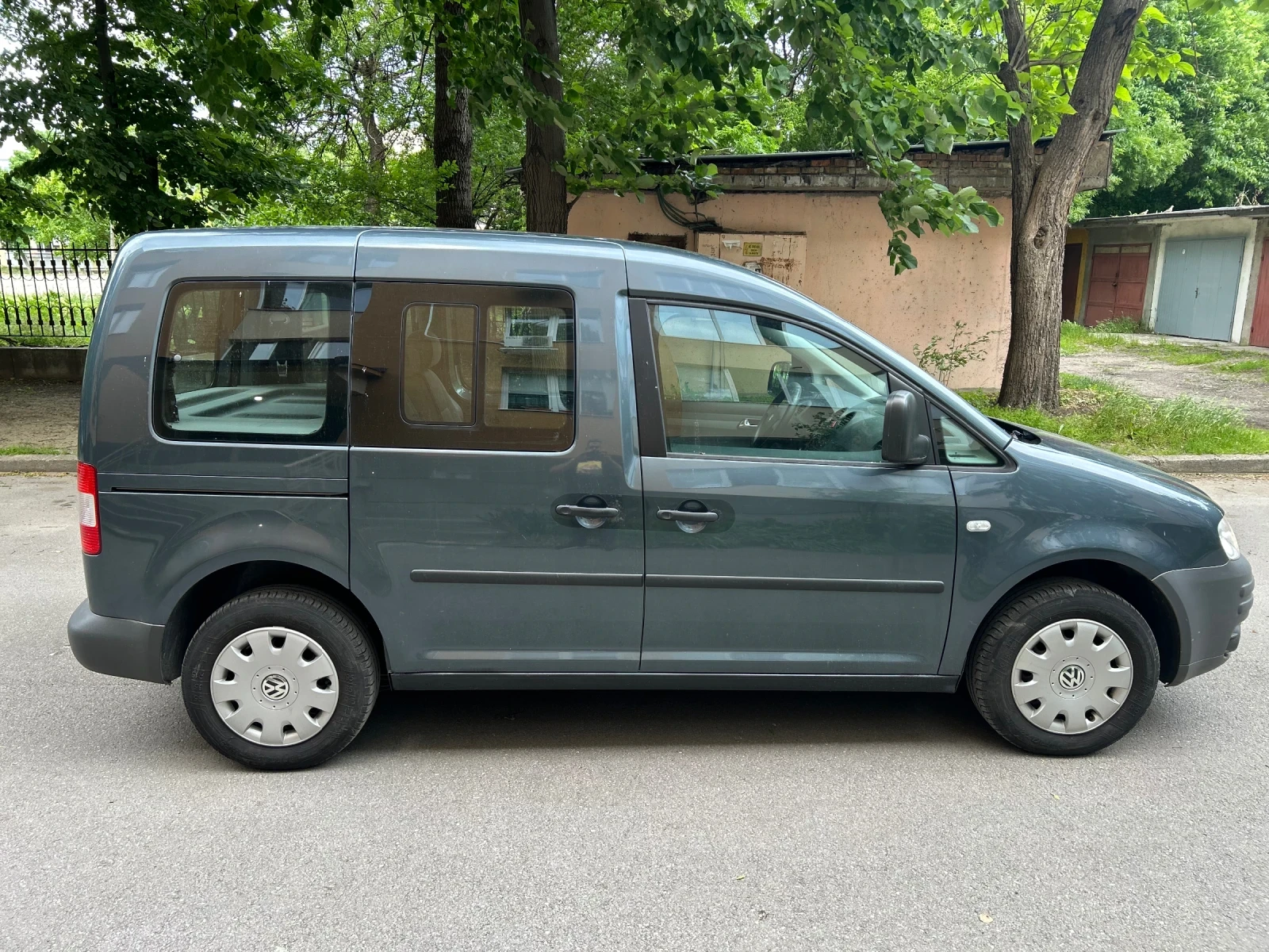 VW Caddy Life - изображение 8