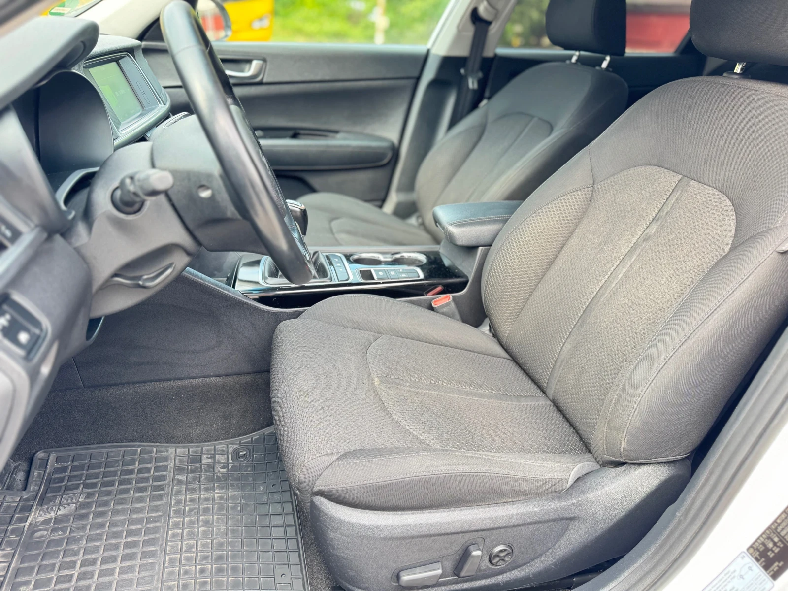 Kia Optima 1.7CRDi Навигация* Камера* Ксенон | Mobile.bg — изображение 11
