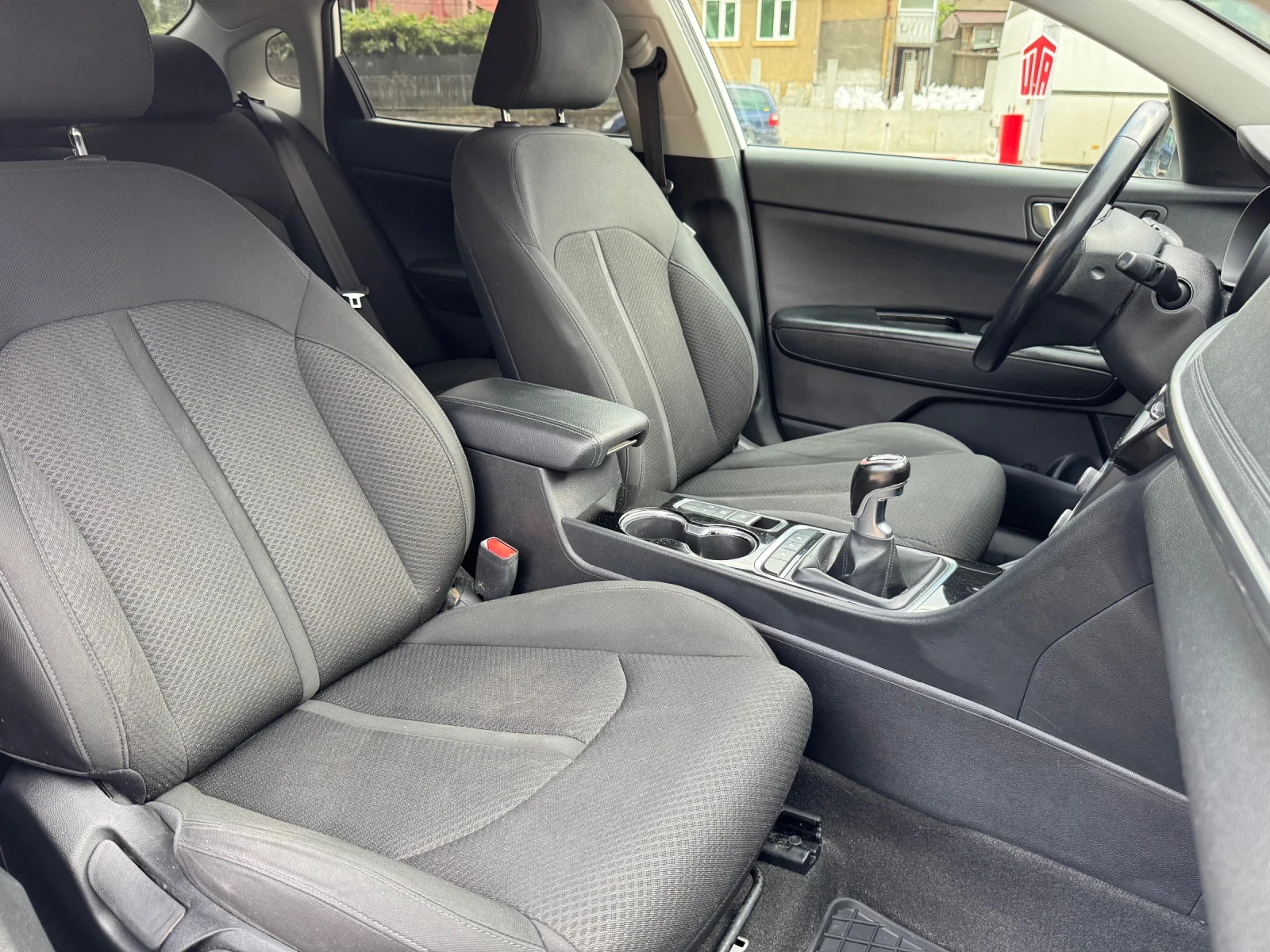 Kia Optima 1.7CRDi Навигация* Камера* Ксенон | Mobile.bg — изображение 15