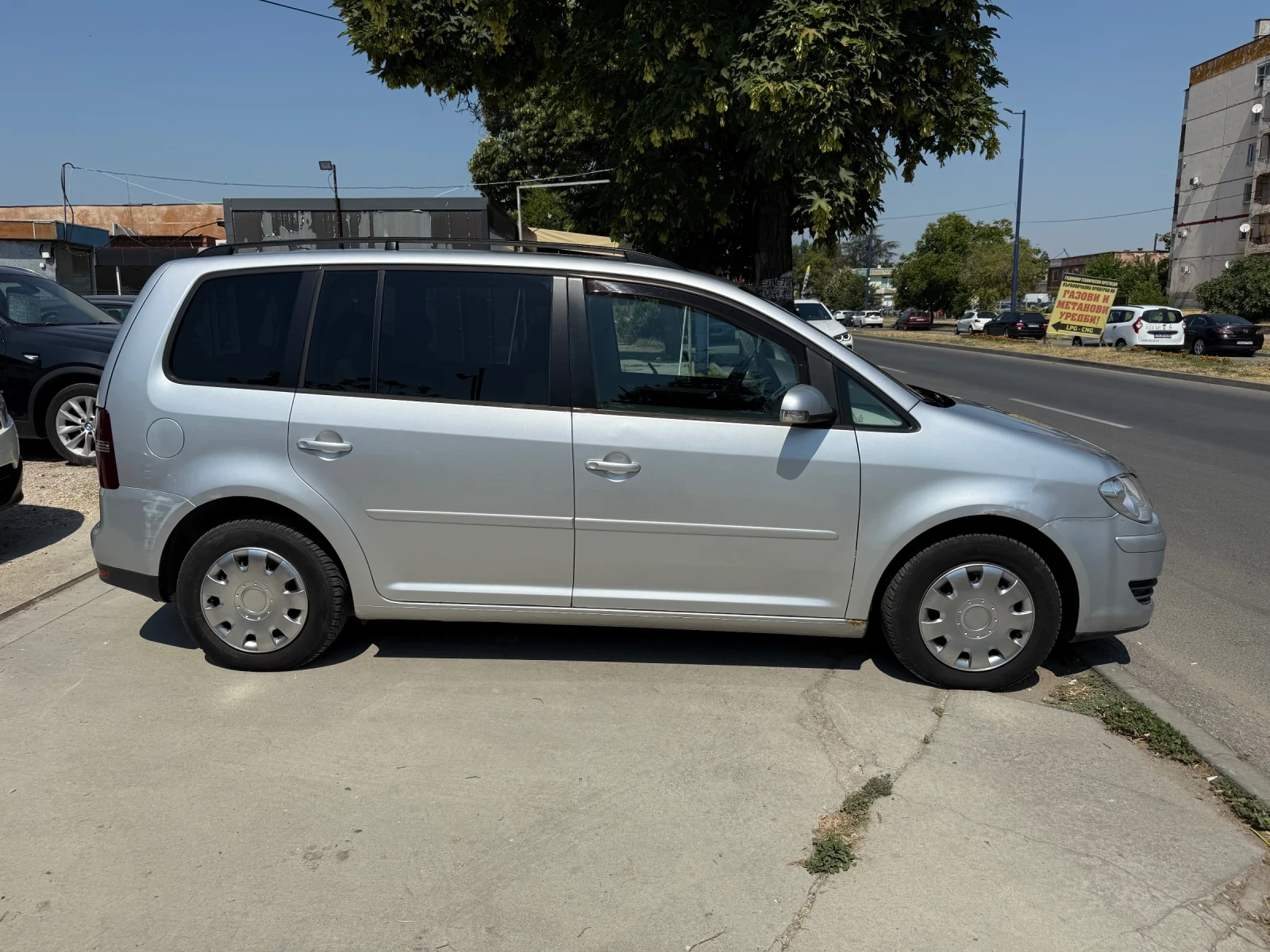 VW Touran 2.0i/METAH/6+ 1 - изображение 4