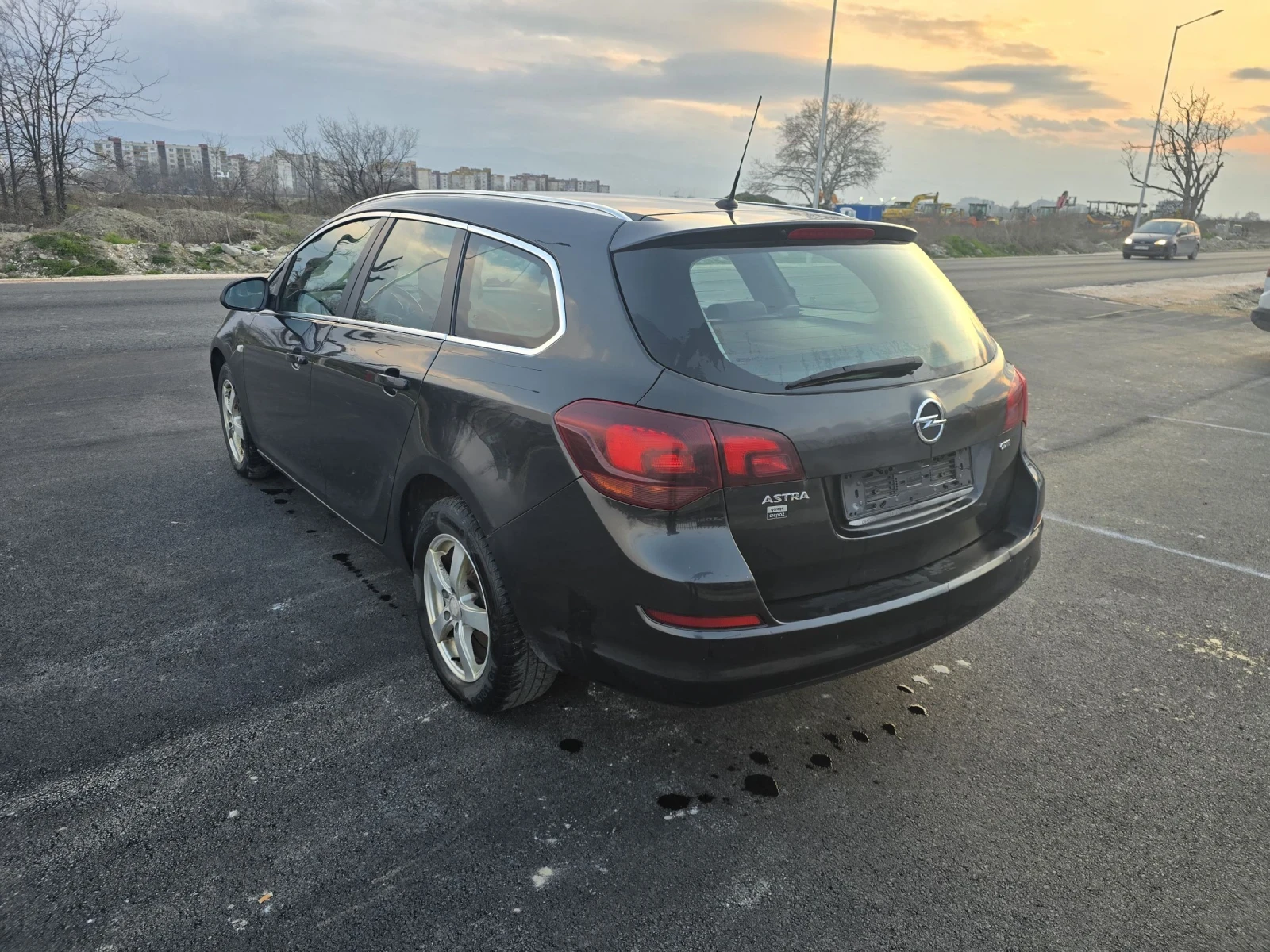 Opel Astra 1.7, снимка 5 - Автомобили и джипове - 53733524
