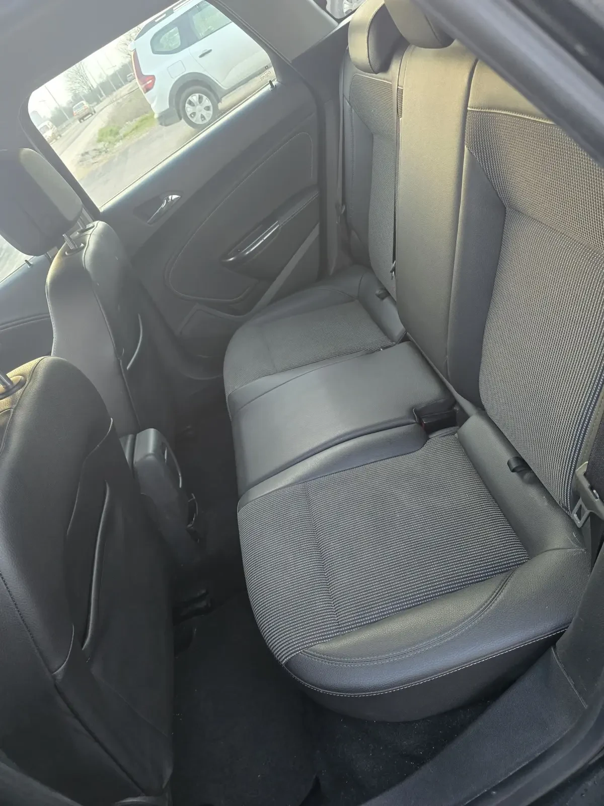 Opel Astra 1.7, снимка 8 - Автомобили и джипове - 53733524