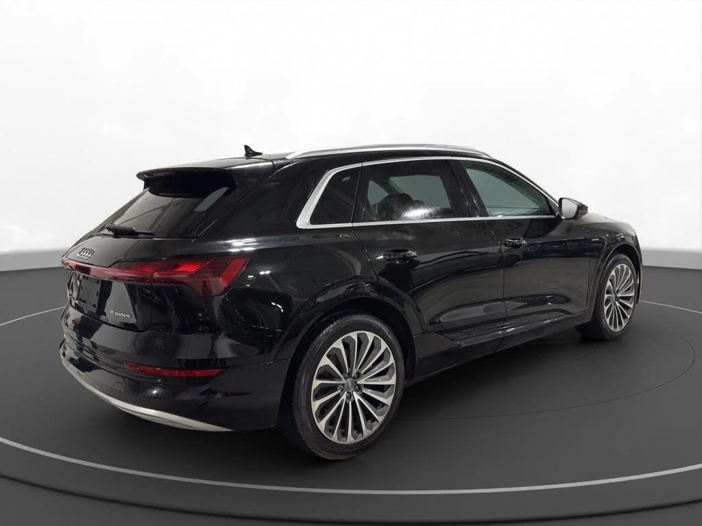 Audi E-Tron * PROGRESSIV* QUATTRO* , снимка 4 - Автомобили и джипове - 53892959