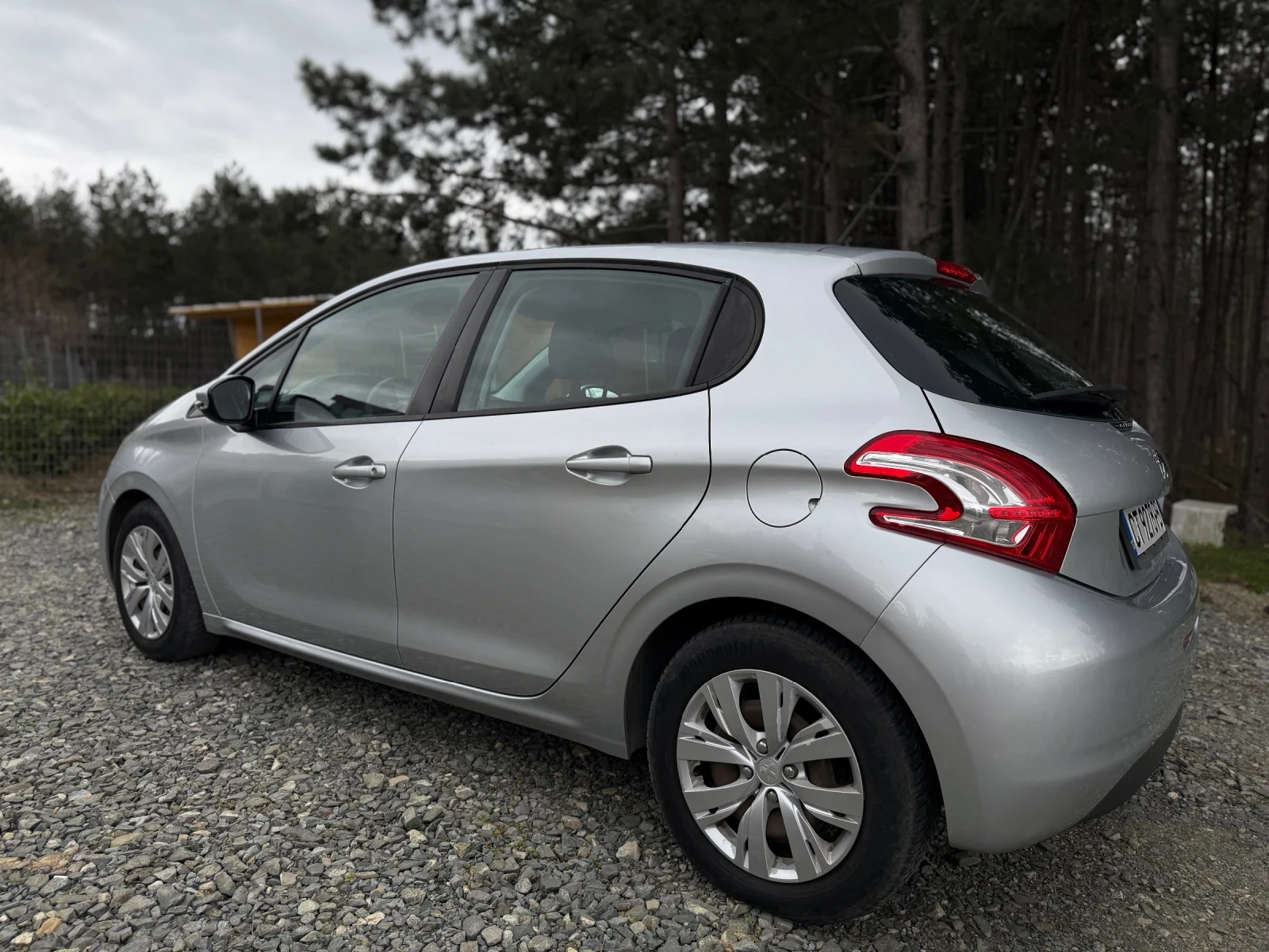 Peugeot 208, снимка 6 - Автомобили и джипове - 53934320