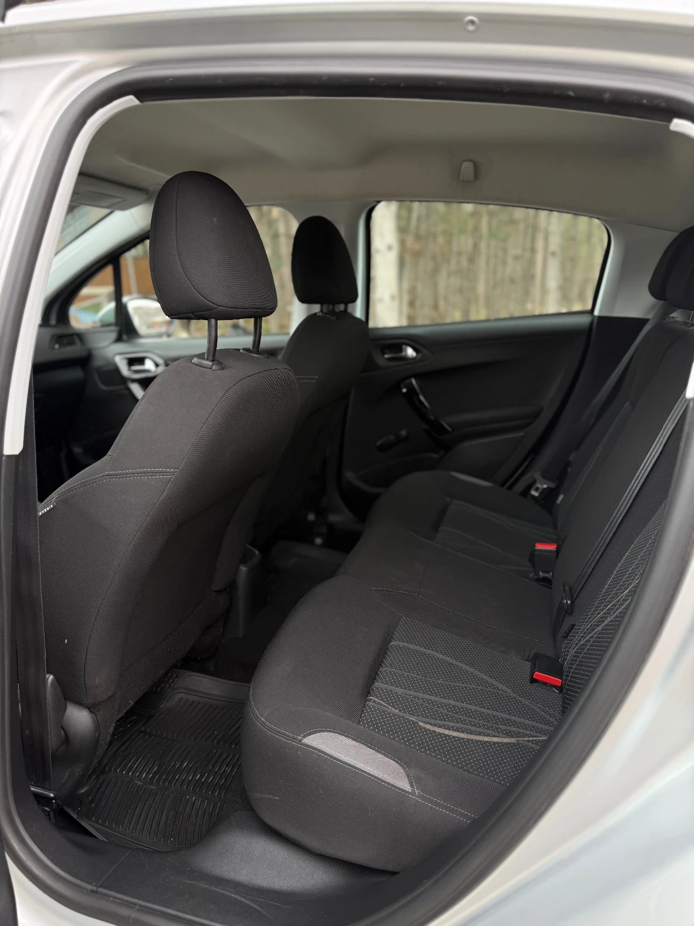 Peugeot 208, снимка 13 - Автомобили и джипове - 53934320