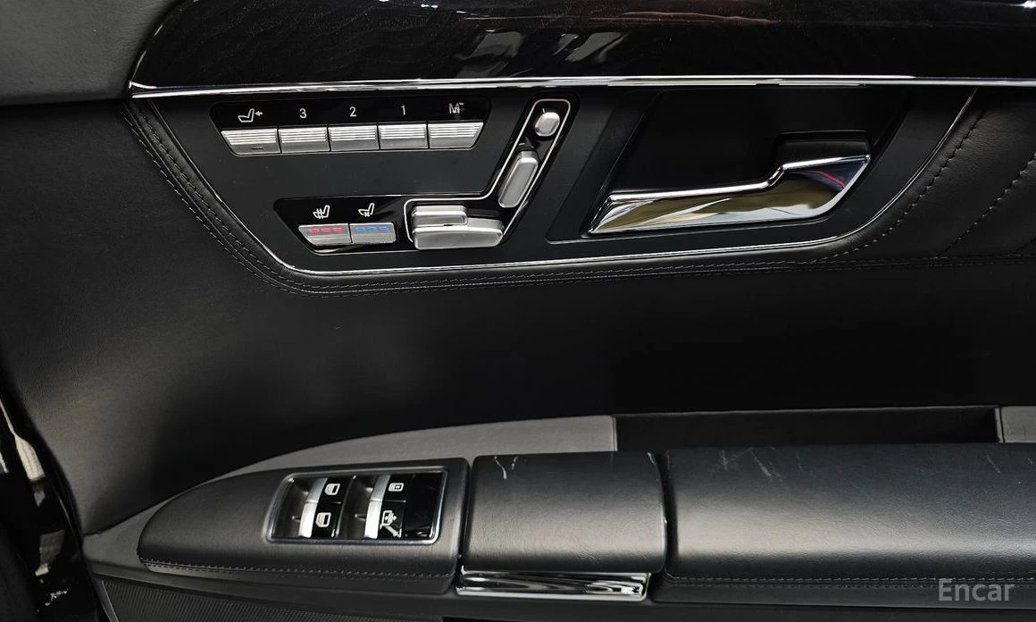 Mercedes-Benz S 500 L* 4MATIC* DESIGNO* КОЖА* ОБДУХВАНЕ* ПОДГРЕВ* МАСА, снимка 15 - Автомобили и джипове - 54152493