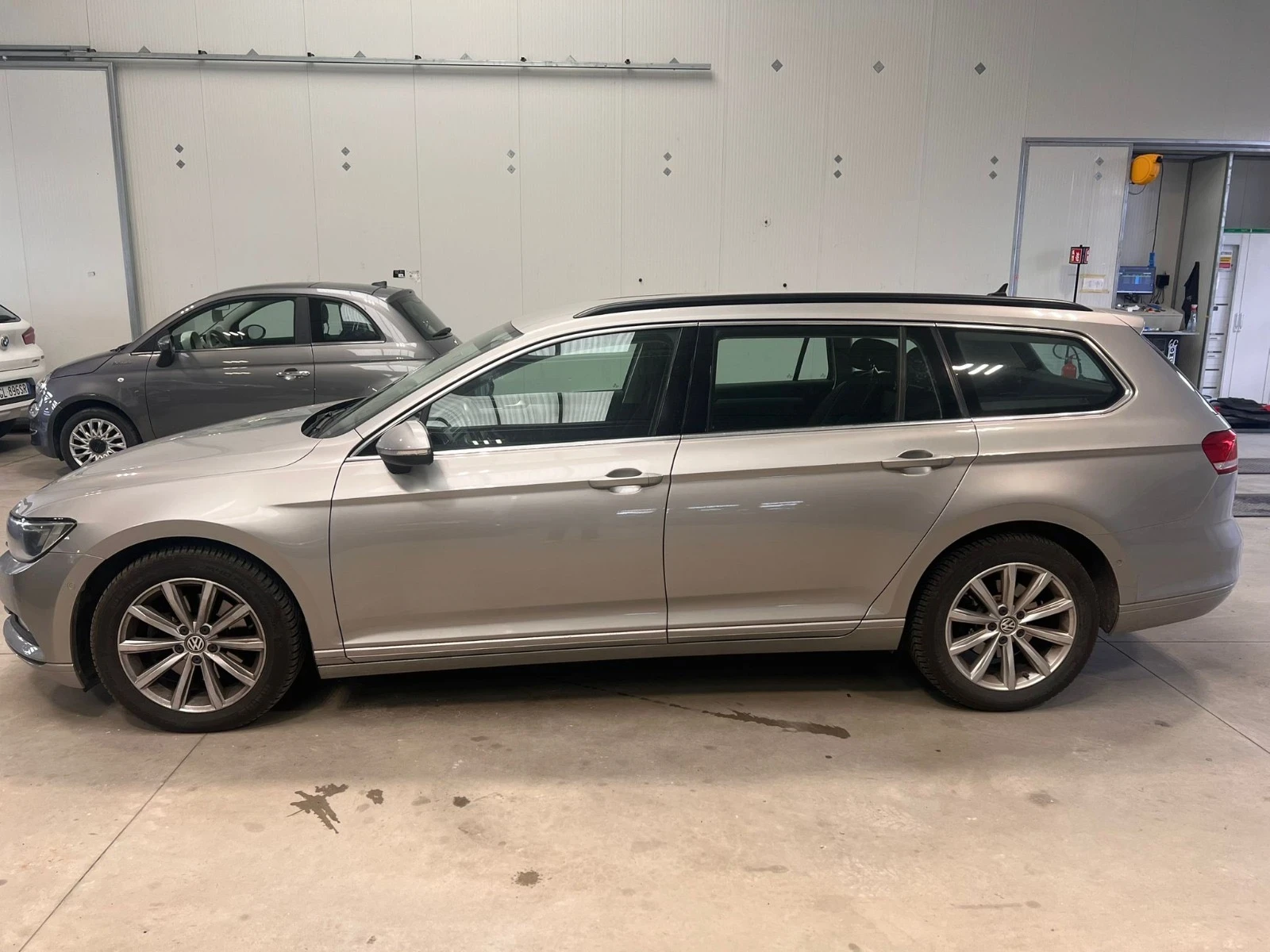 VW Passat (KATO НОВА), снимка 2 - Автомобили и джипове - 54219045