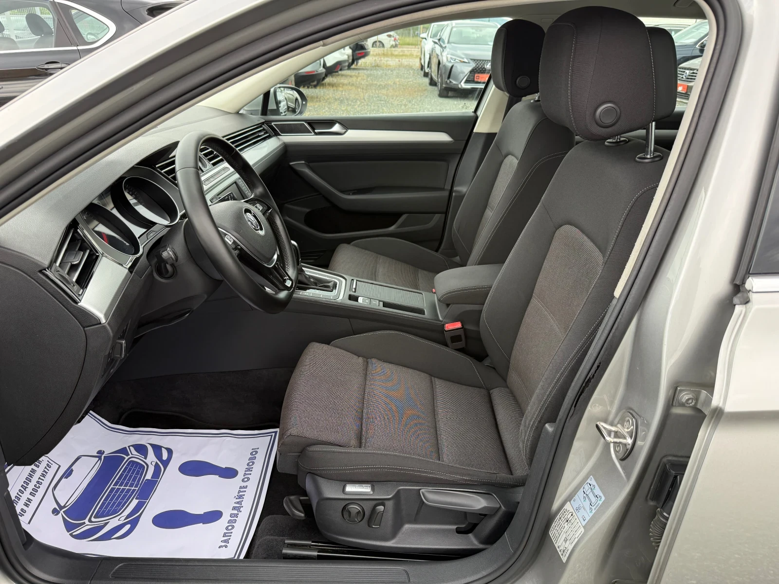 VW Passat (KATO НОВА), снимка 11 - Автомобили и джипове - 54219045