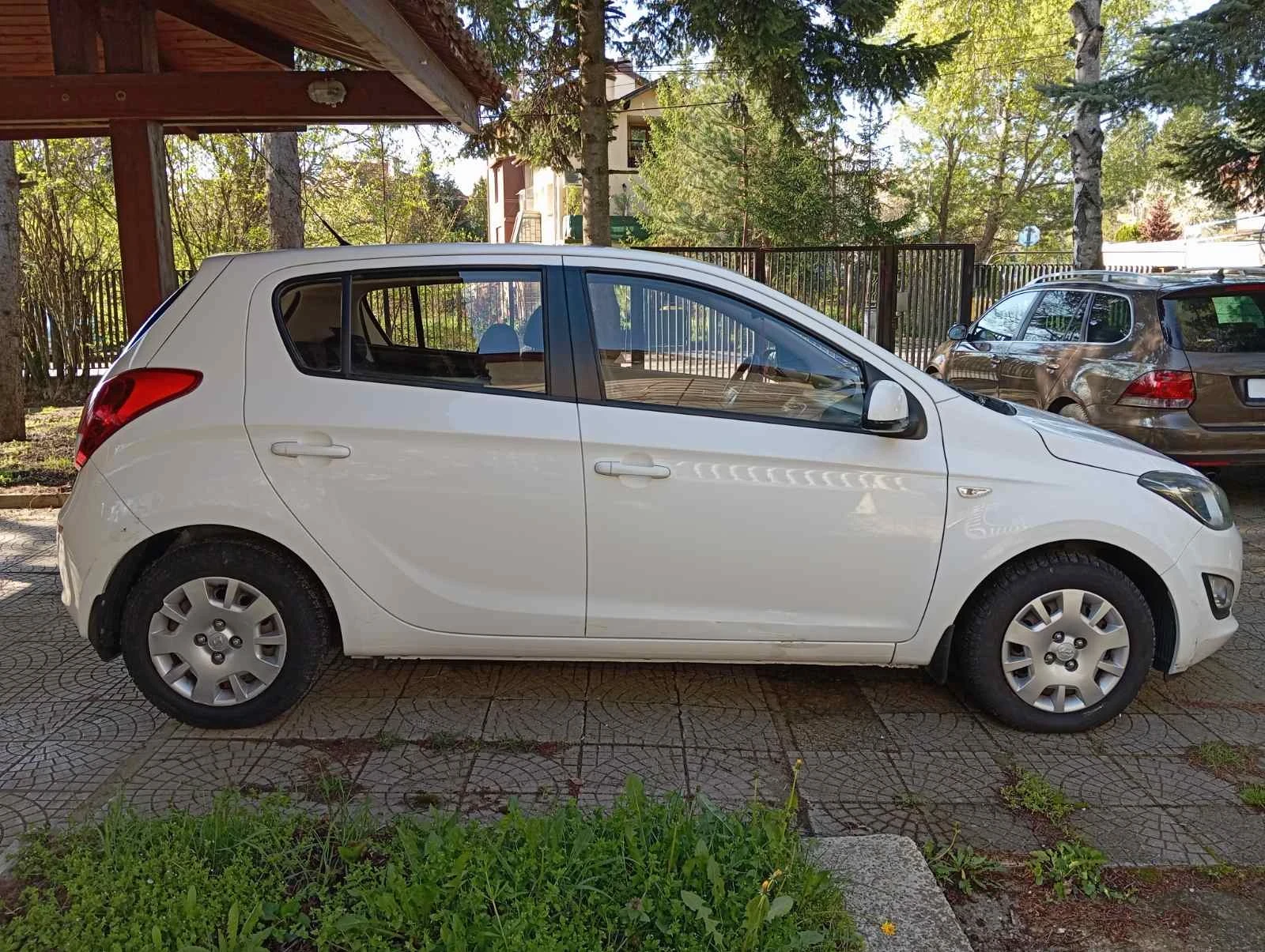 Hyundai I20, снимка 7 - Автомобили и джипове - 54379559