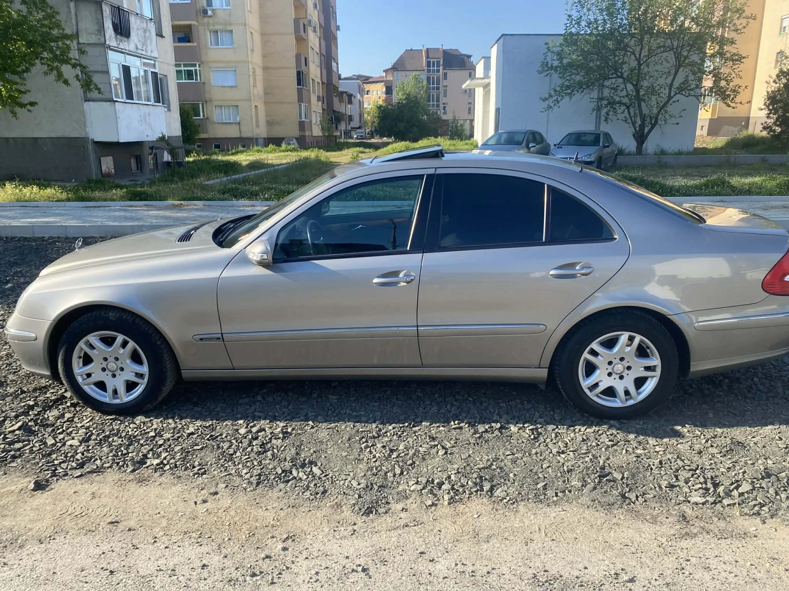 Mercedes-Benz E 280, снимка 8 - Автомобили и джипове - 54887421