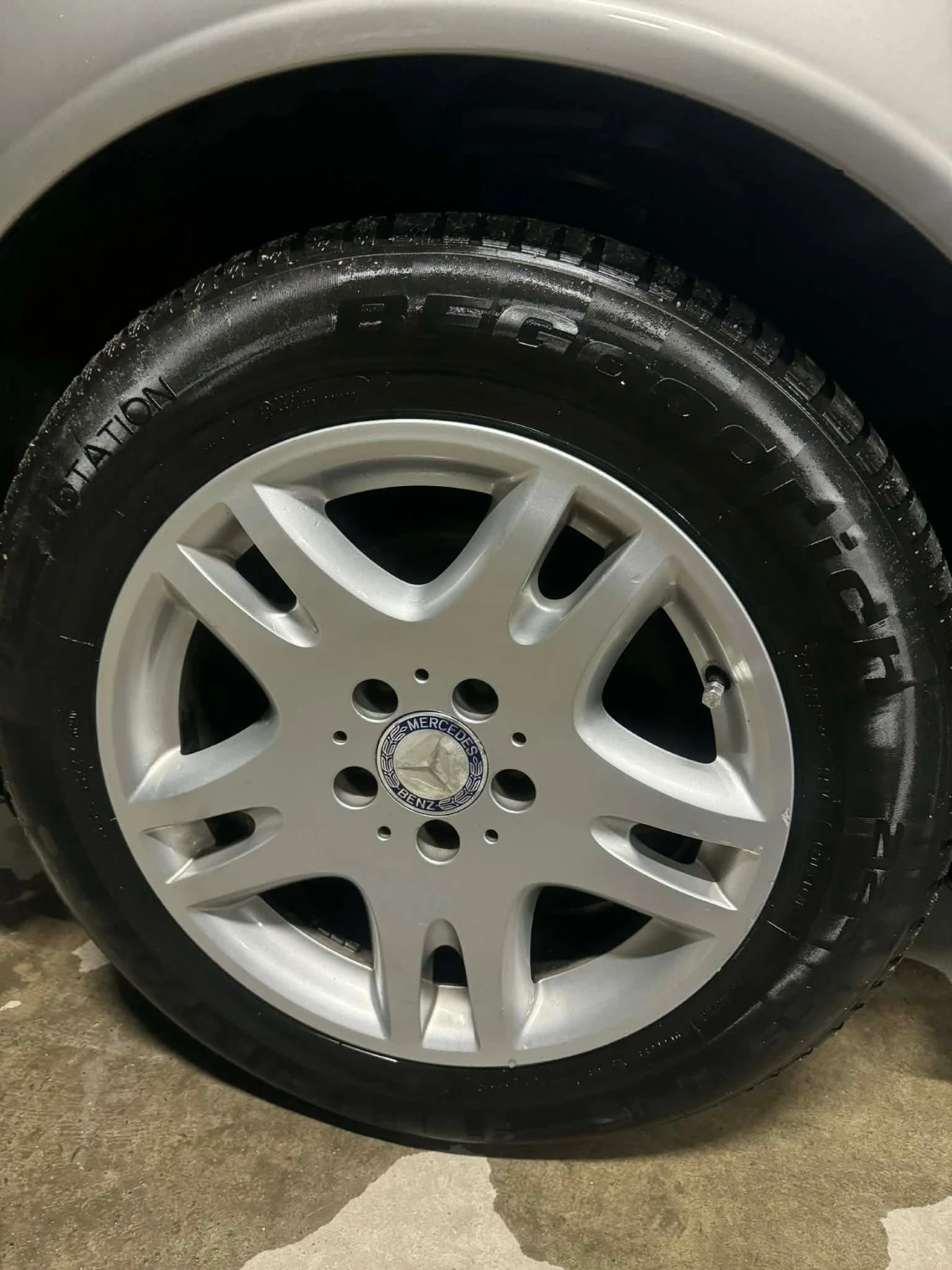Mercedes-Benz E 280, снимка 14 - Автомобили и джипове - 54887421