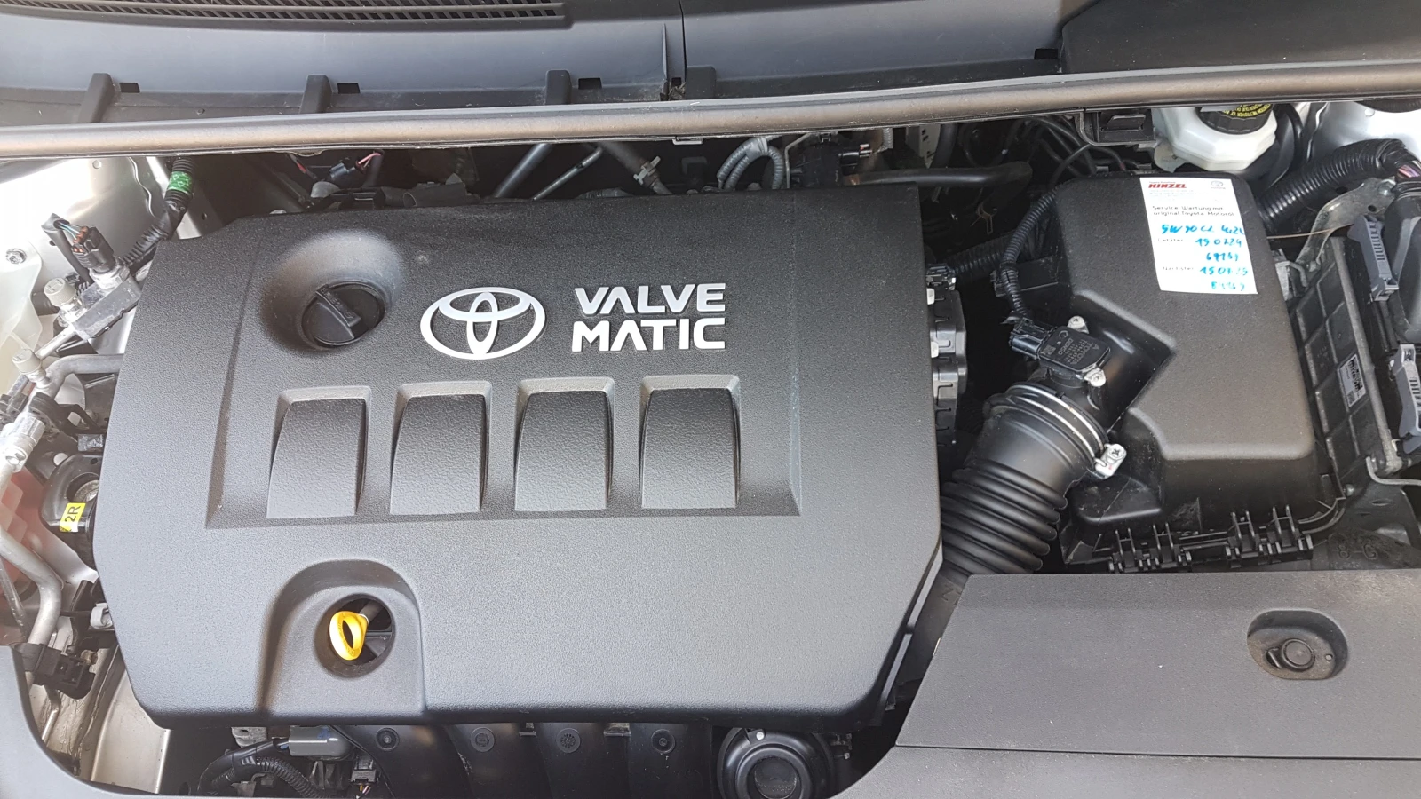 Toyota Verso 1.6i 132кс, снимка 13 - Автомобили и джипове - 54941444