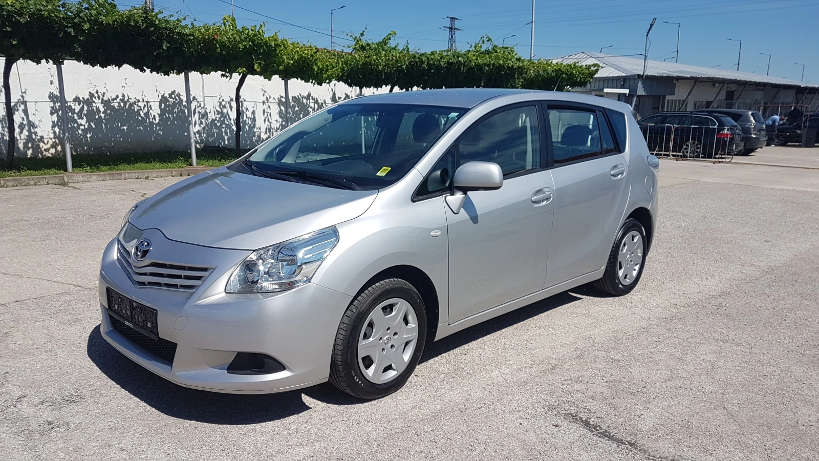 Toyota Verso 1.6i 132кс