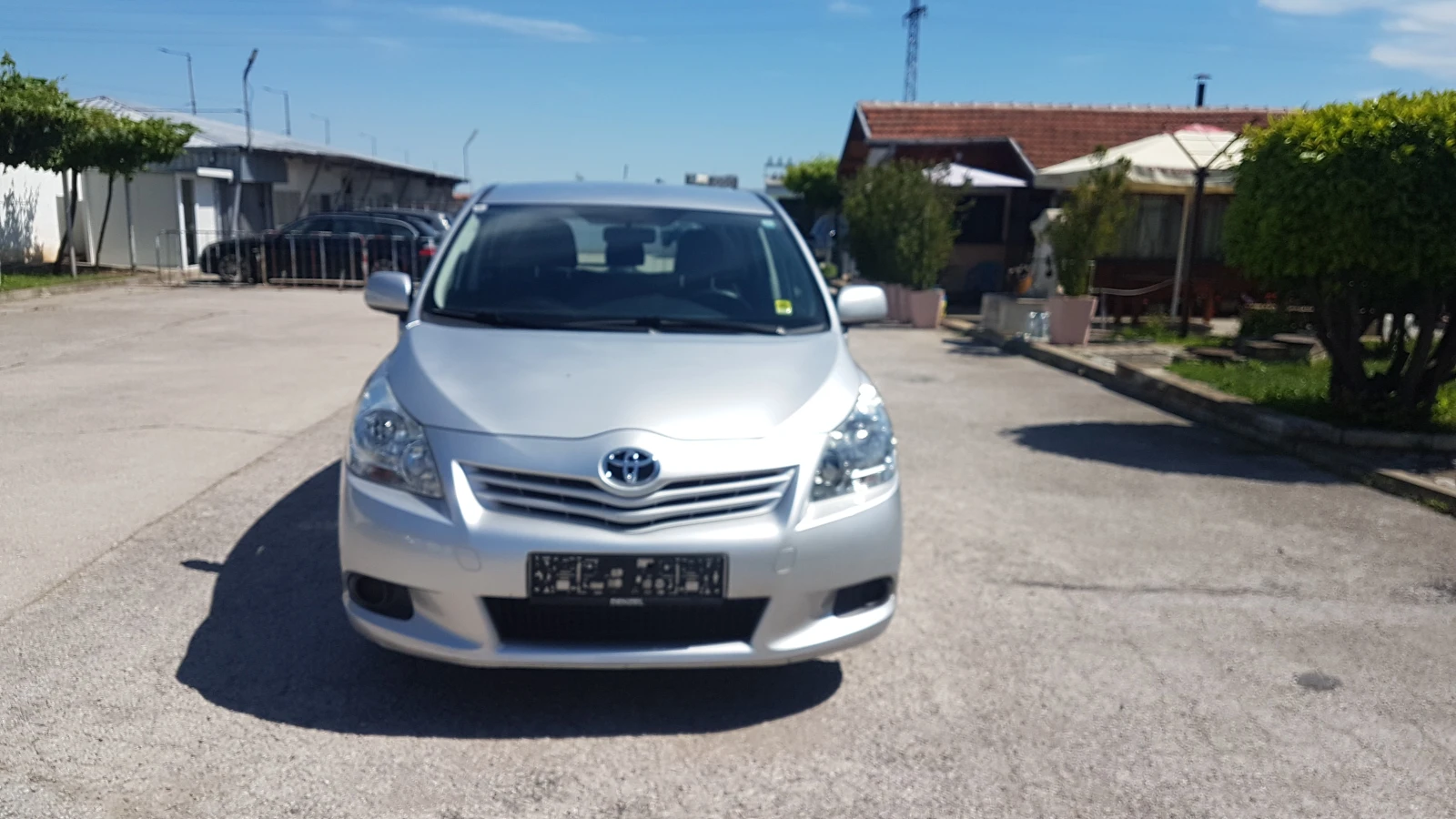 Toyota Verso 1.6i 132кс, снимка 2 - Автомобили и джипове - 54941444