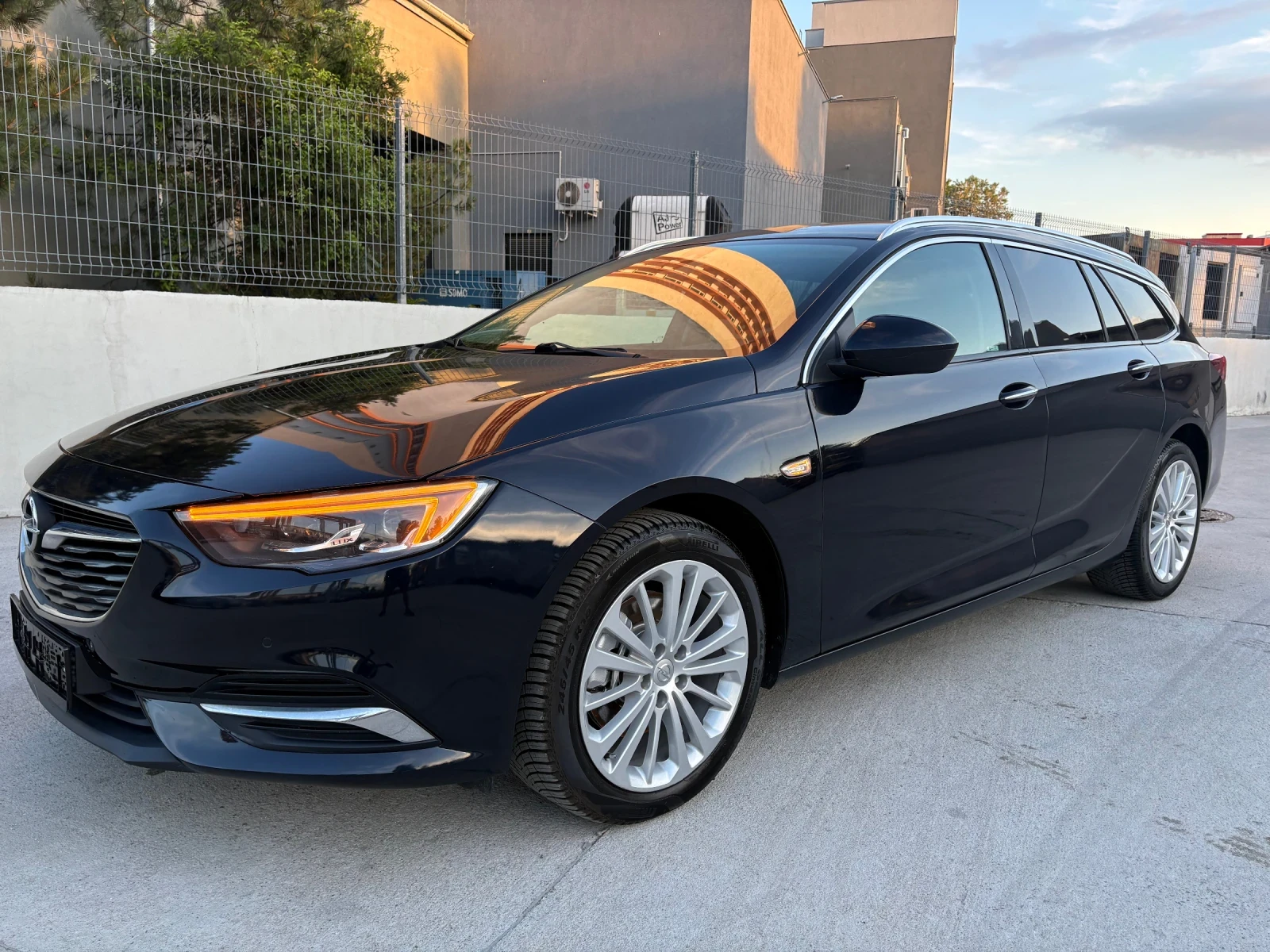 Opel Insignia 2.0 CDTI 170kc Automatic Euro 6, снимка 2 - Автомобили и джипове - 54993252