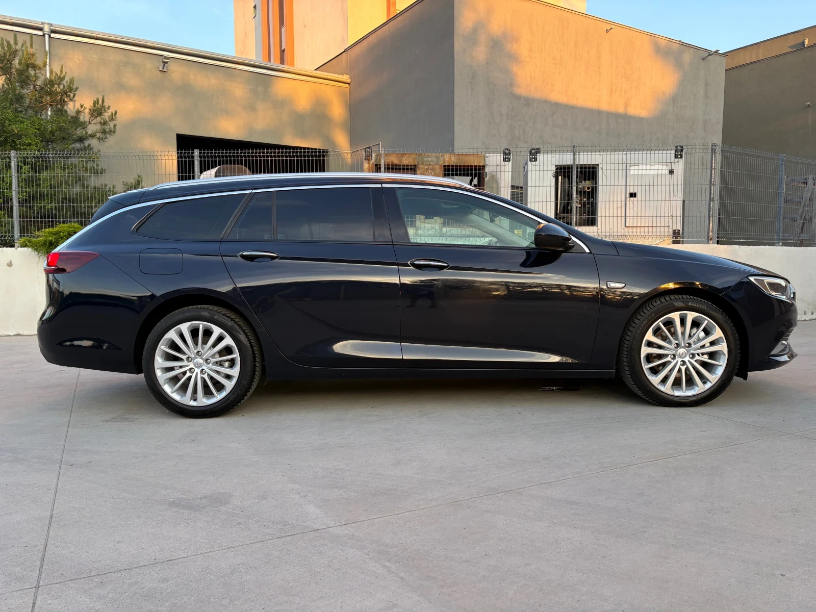 Opel Insignia 2.0 CDTI 170kc Automatic Euro 6, снимка 9 - Автомобили и джипове - 54993252