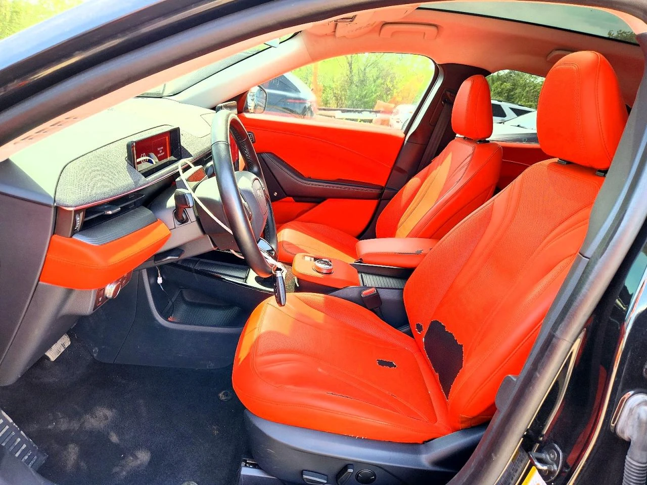 Ford Mustang Mach-E Premium, снимка 7 - Автомобили и джипове - 55126921