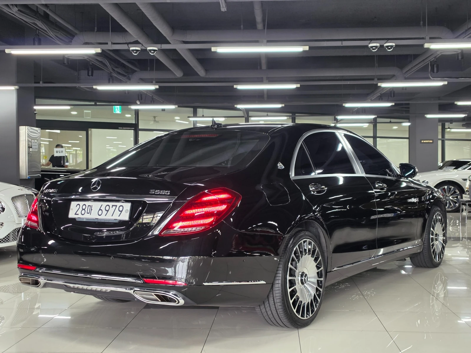 Mercedes-Benz S 500 * Long* Maybach(Pack)* Pano* TV, снимка 5 - Автомобили и джипове - 55245586