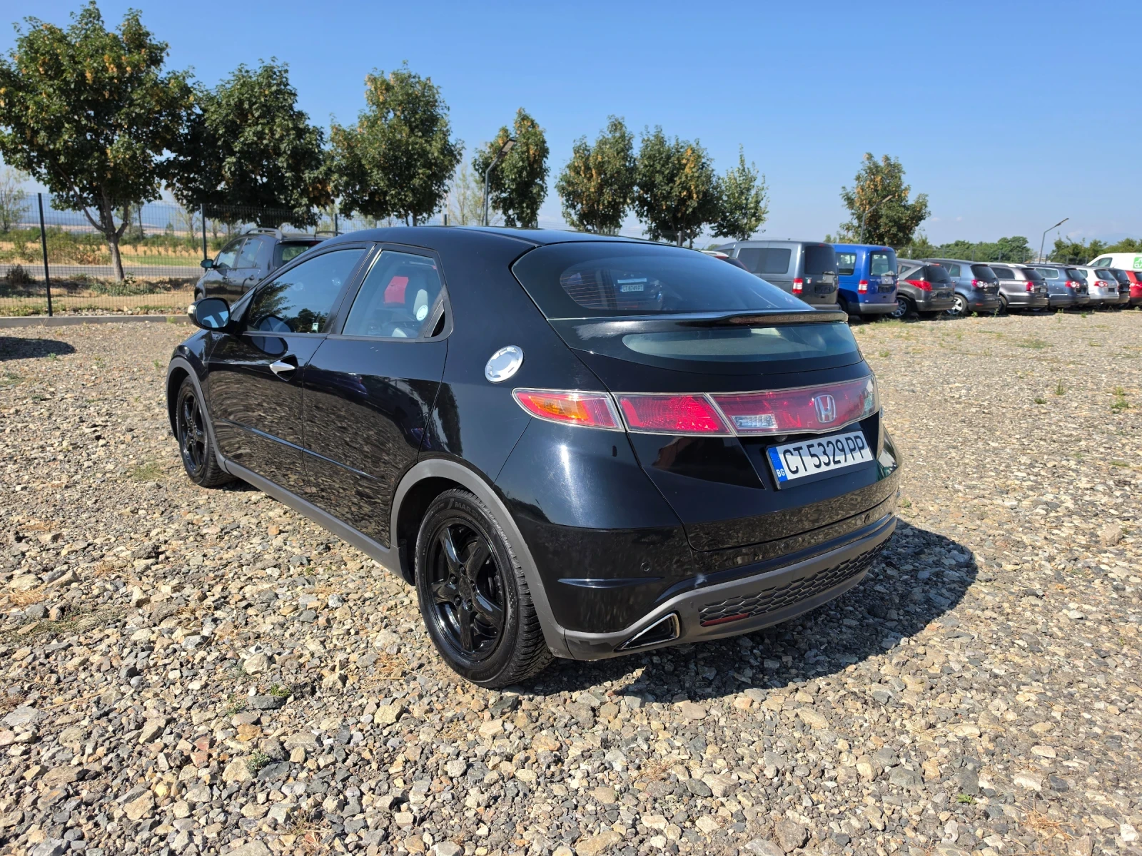 Honda Civic 1.8i Navigation Automatic , снимка 3 - Автомобили и джипове - 55611158