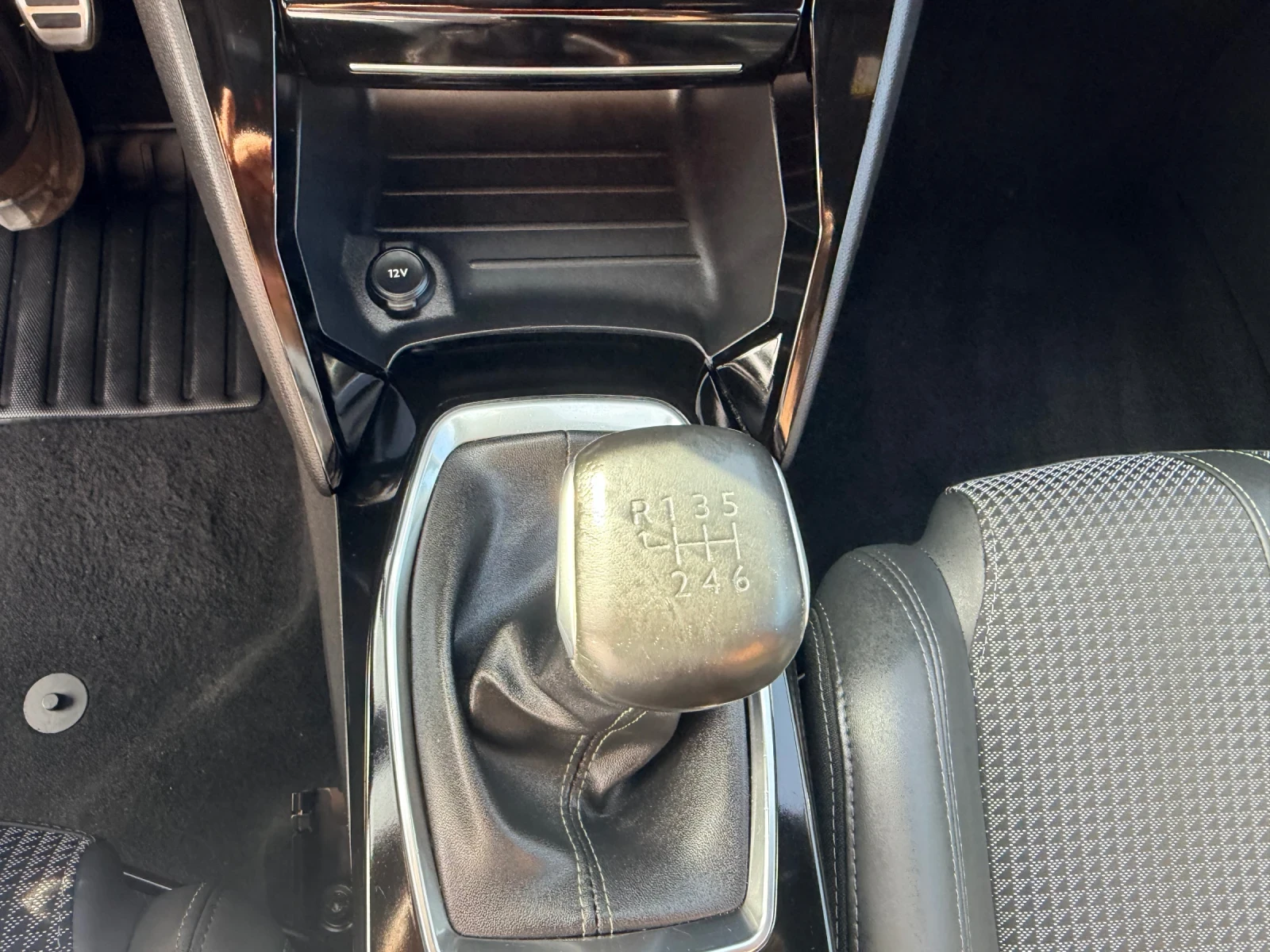 Peugeot 208 1.2 GT LINE | Mobile.bg � ����������� 10
