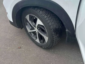 Hyundai Tucson * Ultimate * ПАНО* КЕЙЛЕС* ПОДГРЕВ* , снимка 11