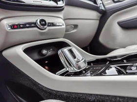 Volvo XC40 2.0 T5 - 22000 € / 43028.26 лв. - 11805371 9