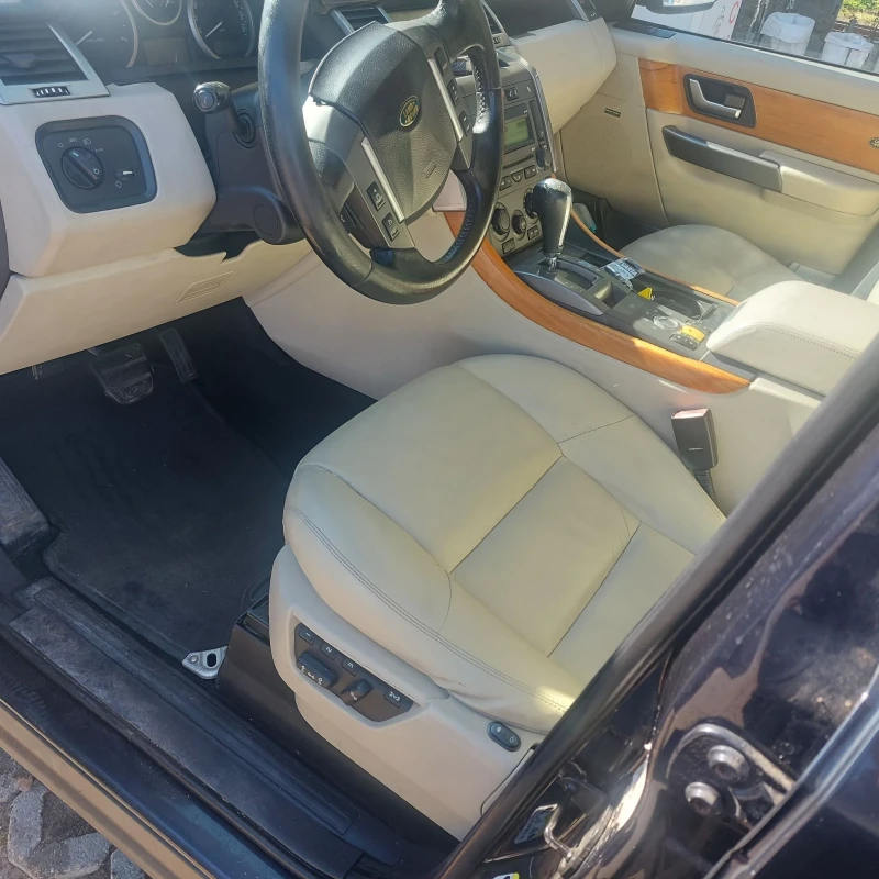 Land Rover Range Rover Sport 3.6TDI, снимка 11 - Автомобили и джипове - 49444512